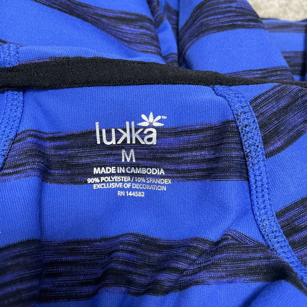 Light weight zip up